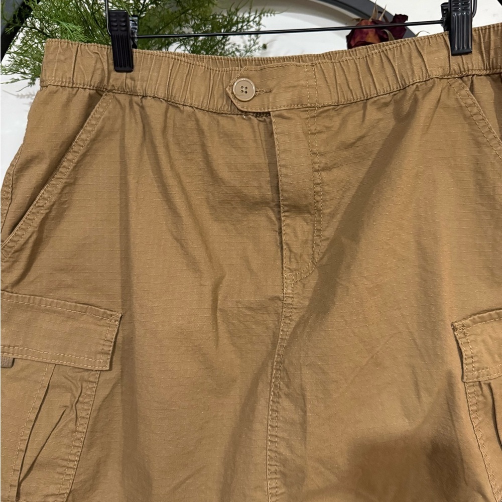 Tan Mini Skirt with Utilitarian Style size 12 - Picture 4 of 6